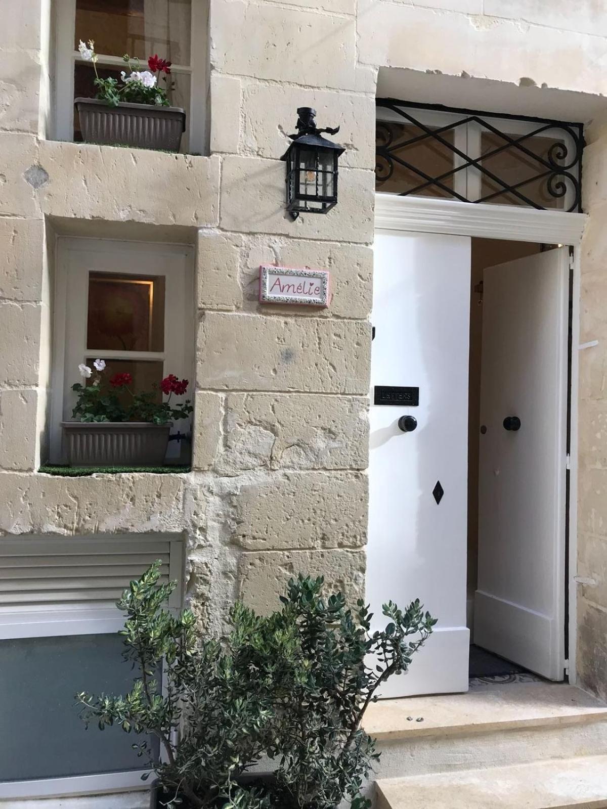 Amelie - Charming Townhouse In The Heart Of Rabat Villa Bagian luar foto