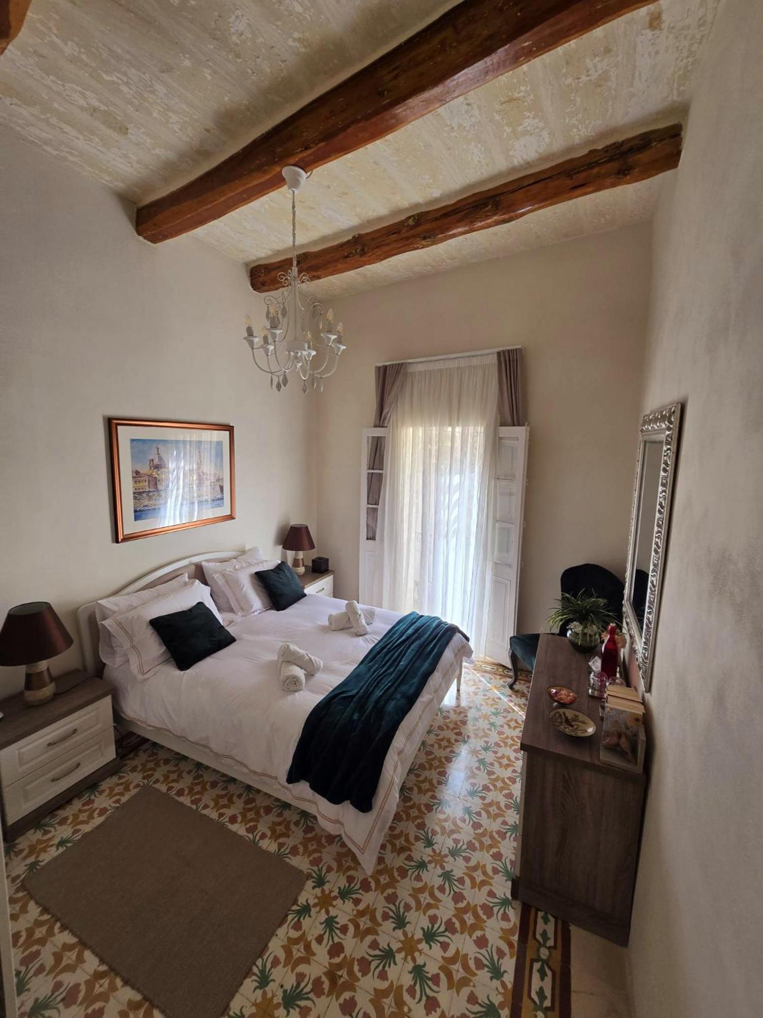 Amelie - Charming Townhouse In The Heart Of Rabat Villa Bagian luar foto
